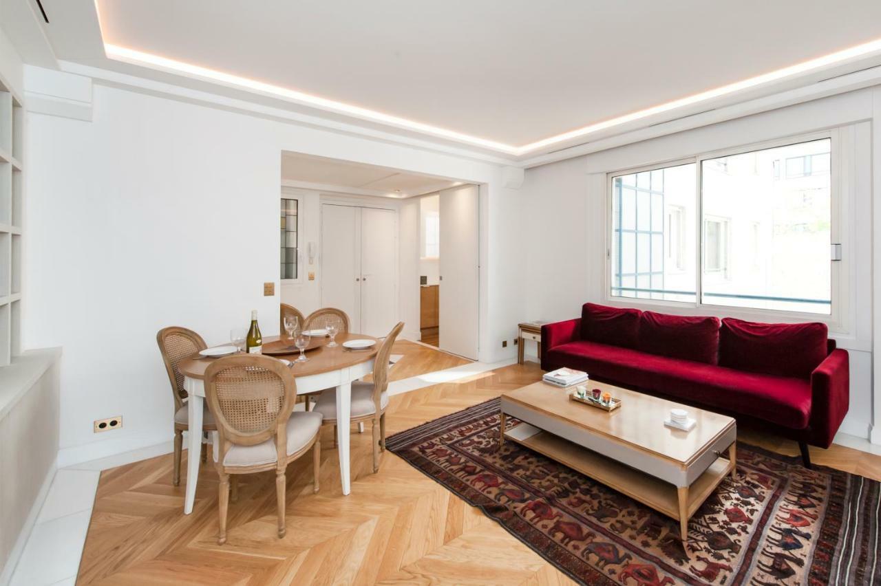 Luxury Montaigne Apartment Paris Eksteriør bilde
