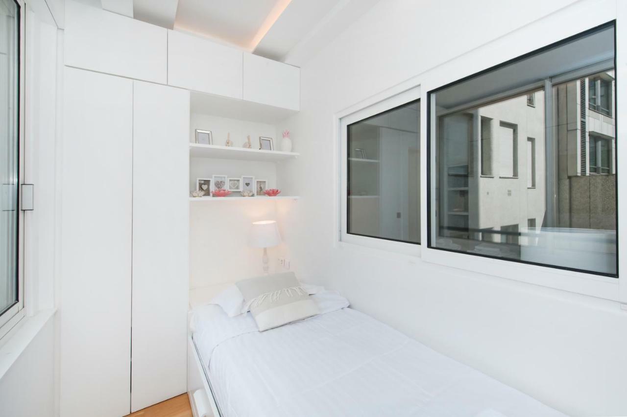 Luxury Montaigne Apartment Paris Eksteriør bilde